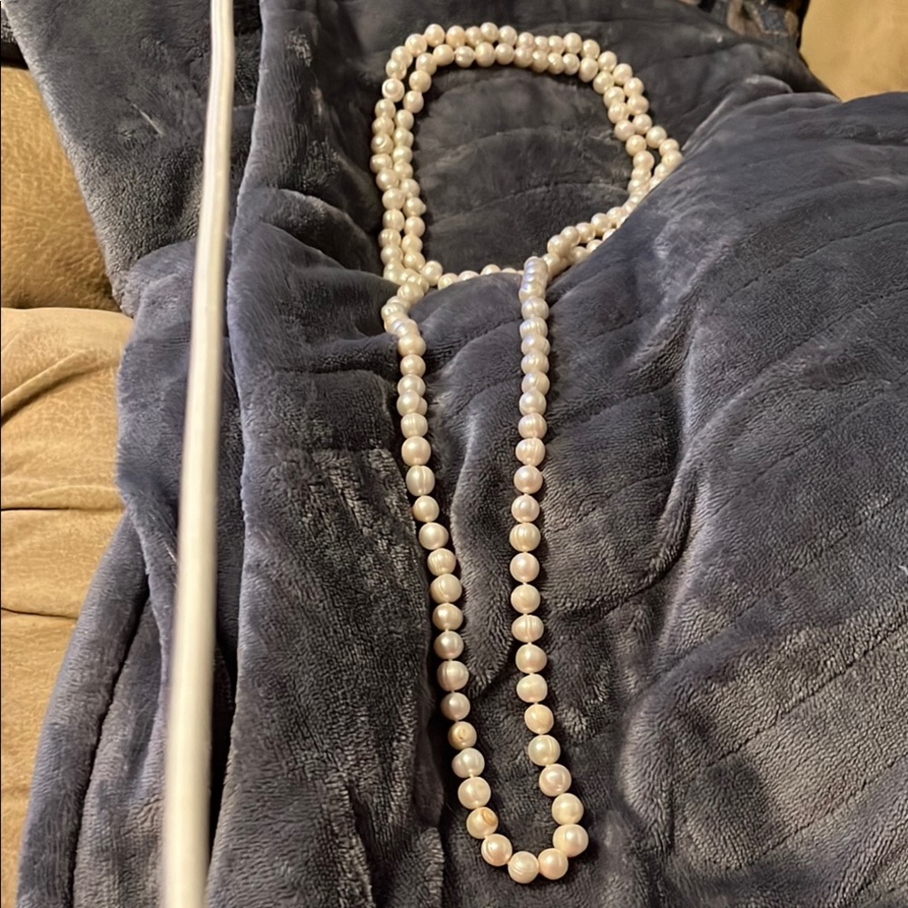 Elegant Pearl Necklace